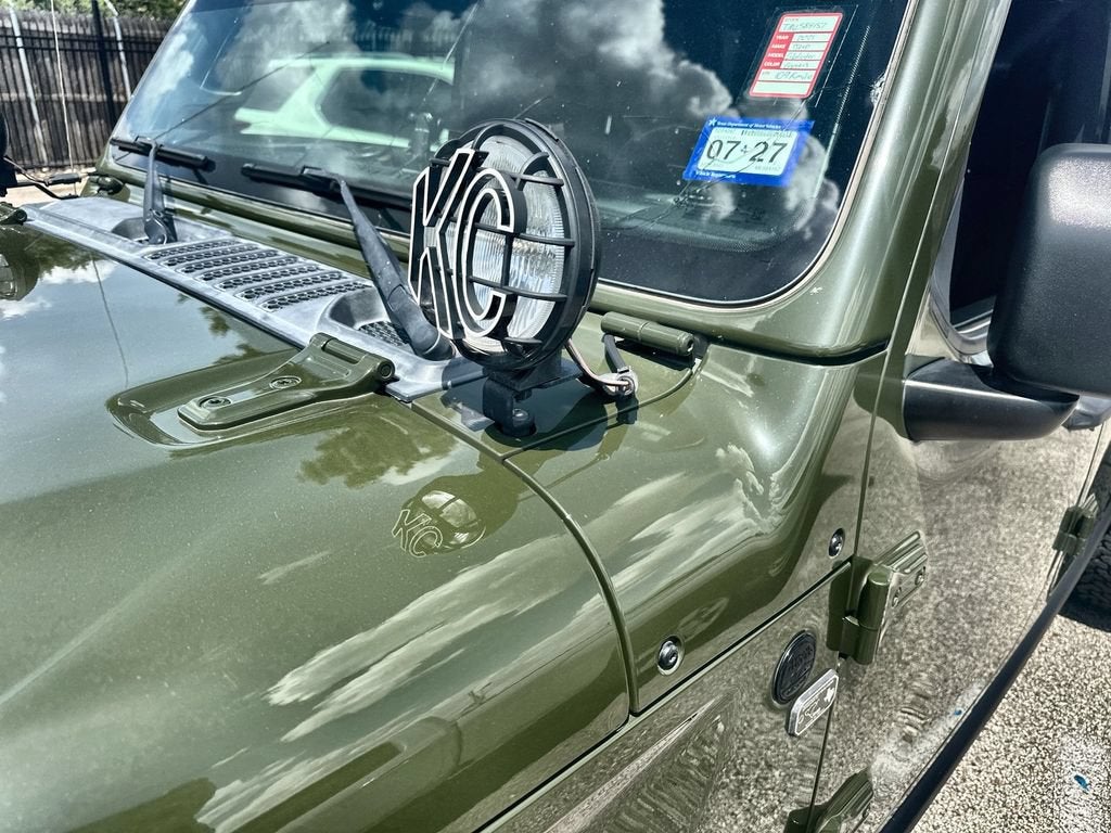 2021 Jeep Gladiator Willys