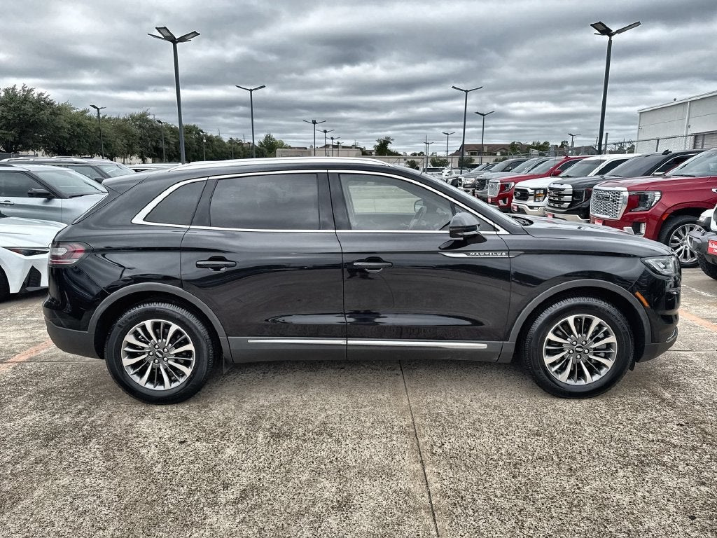 2021 Lincoln Nautilus Standard