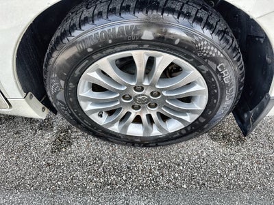 2015 Toyota Sienna XLE