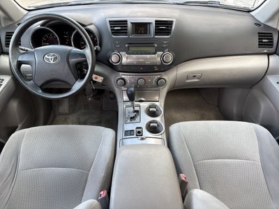 2010 Toyota Highlander Base