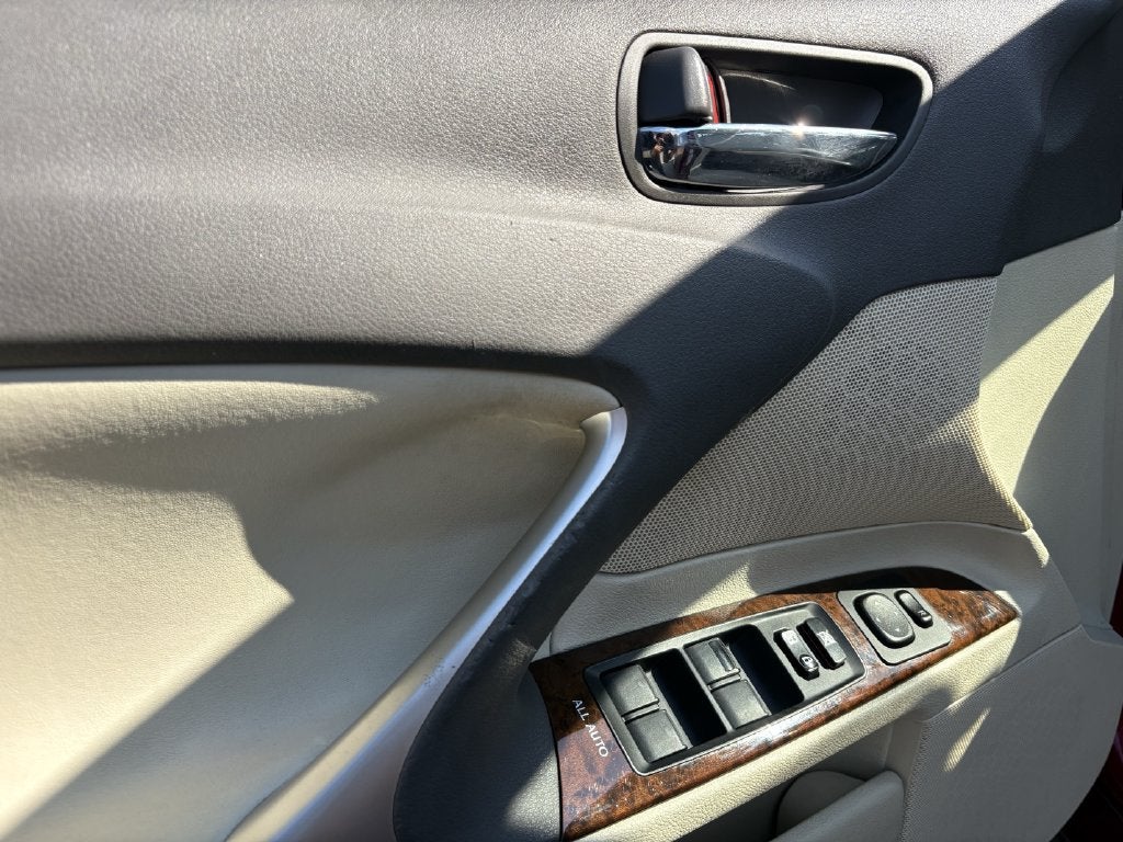 2011 Lexus IS 250 4dr Sport Sdn Man RWD