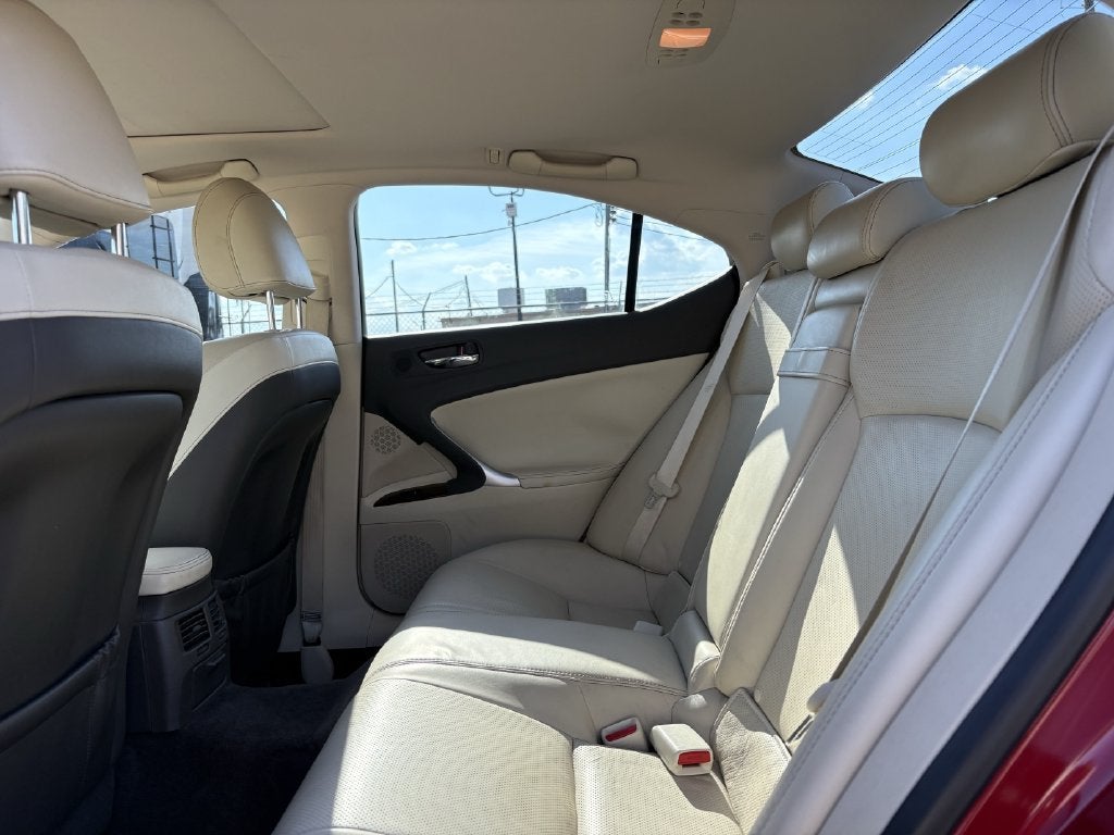 2011 Lexus IS 250 4dr Sport Sdn Man RWD