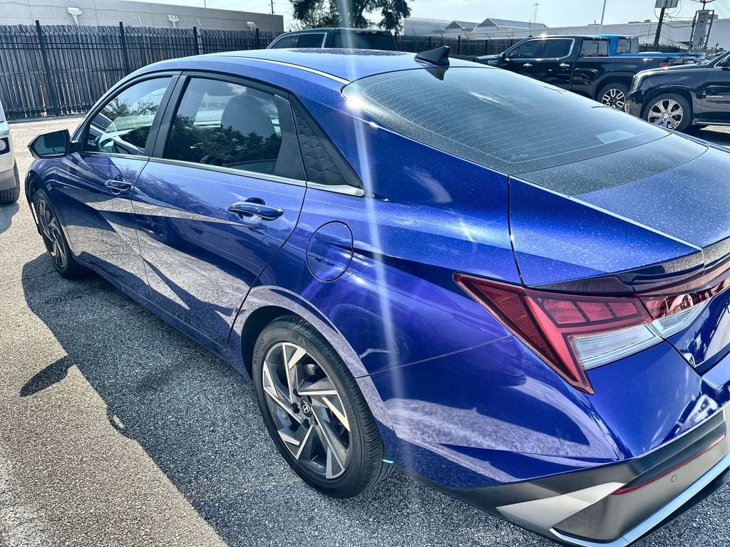2024 Hyundai Elantra Limited
