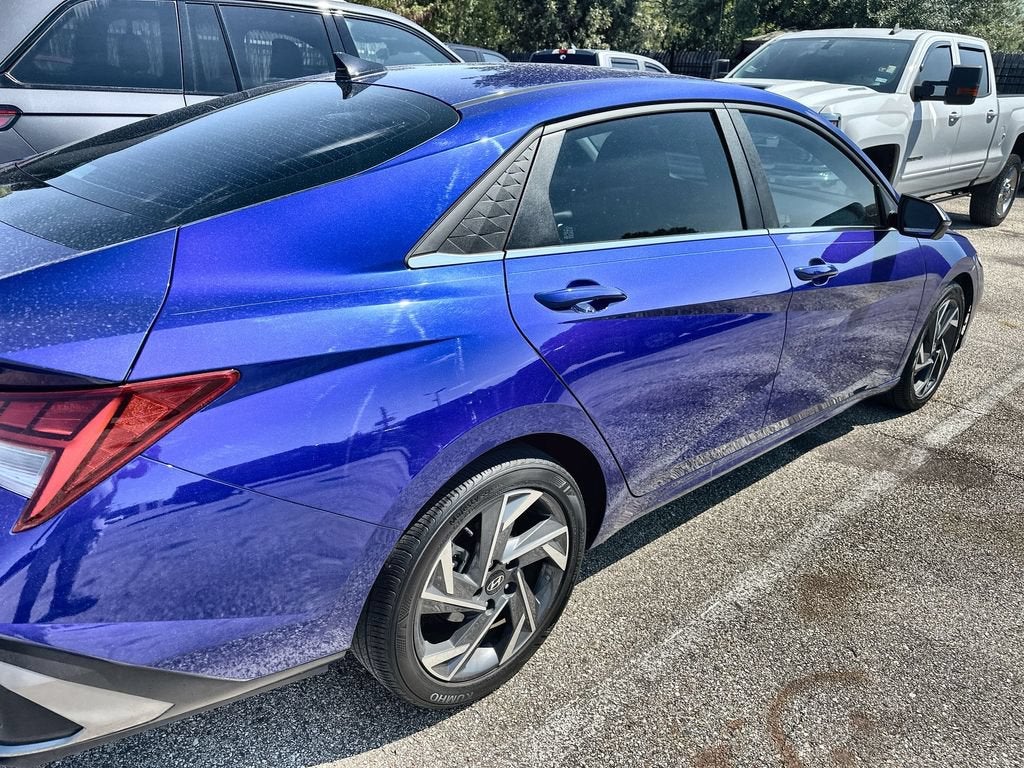 2024 Hyundai Elantra Limited