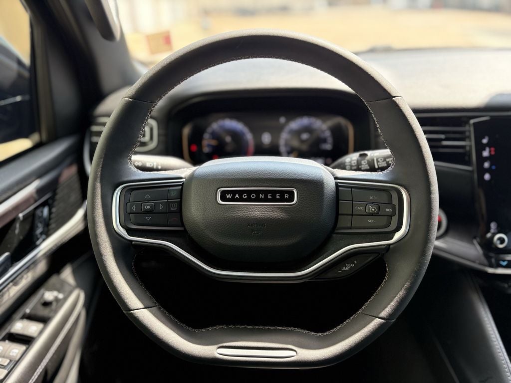 2024 Jeep Wagoneer Base