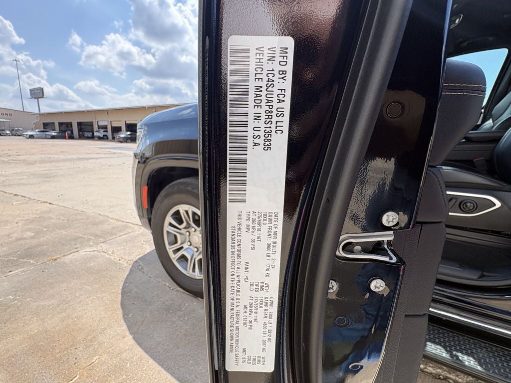 2024 Jeep Wagoneer Base