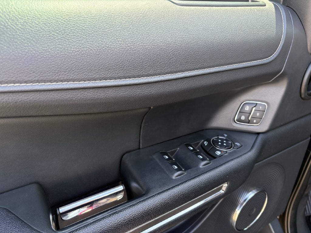 2022 Ford Expedition Max XLT