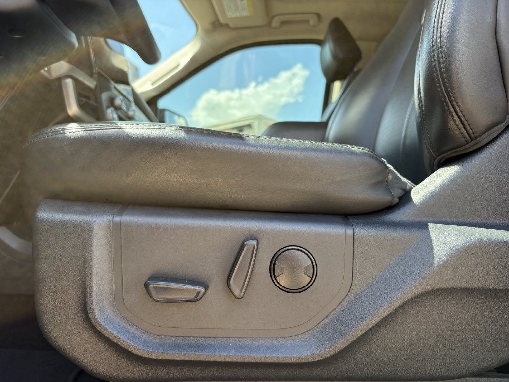2022 Ford Expedition Max XLT