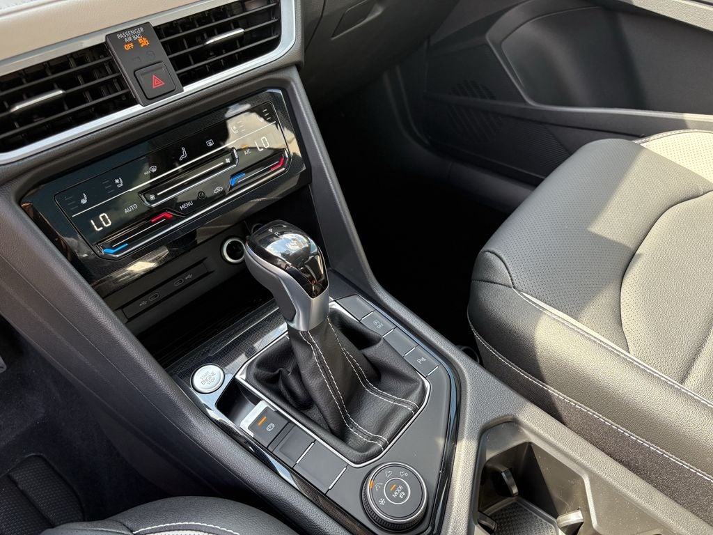 2025 Volkswagen Taos 1.5T SEL