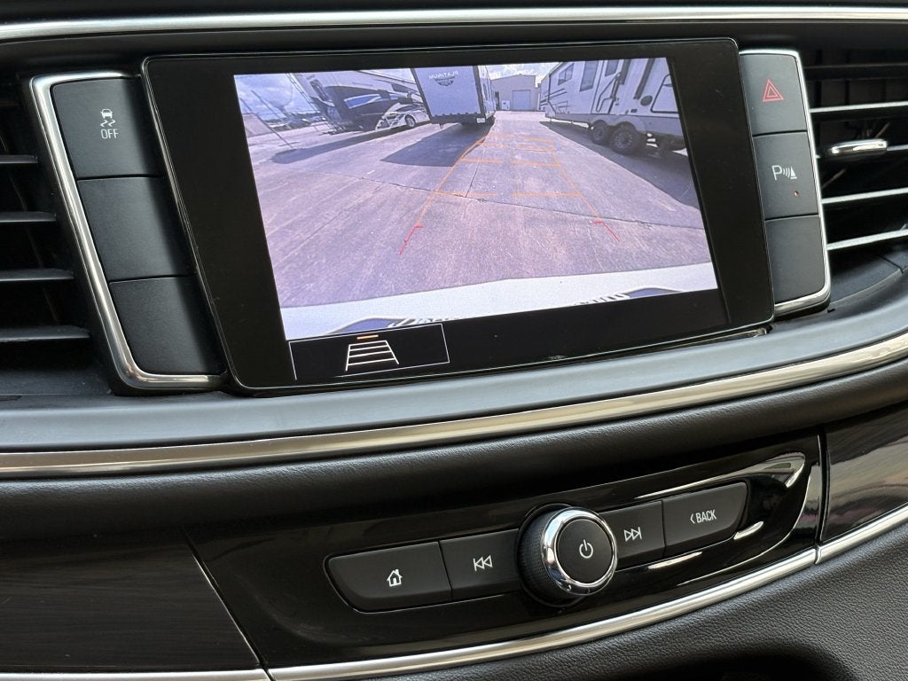 2020 Buick Enclave Essence