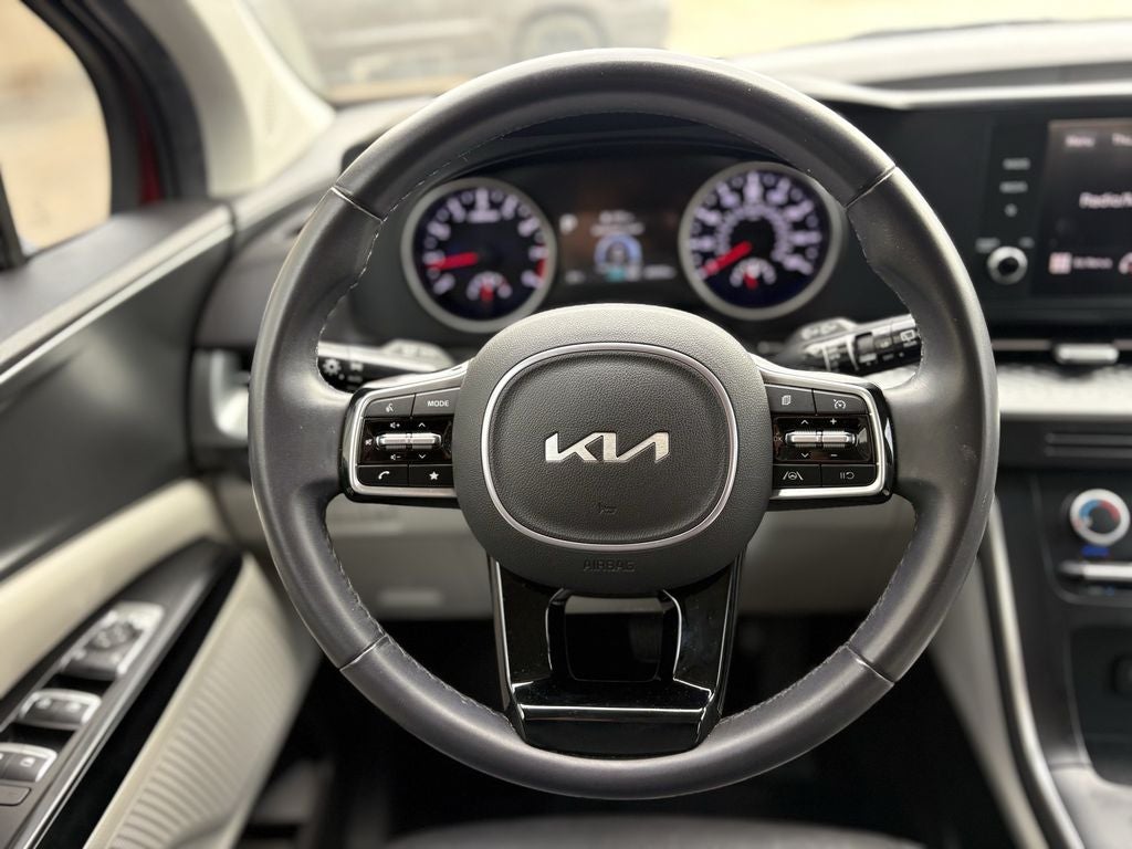 2024 Kia Carnival LX