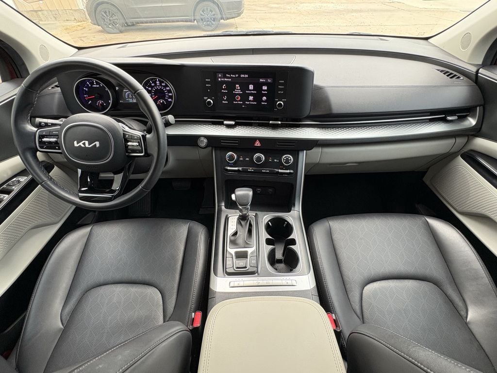 2024 Kia Carnival LX
