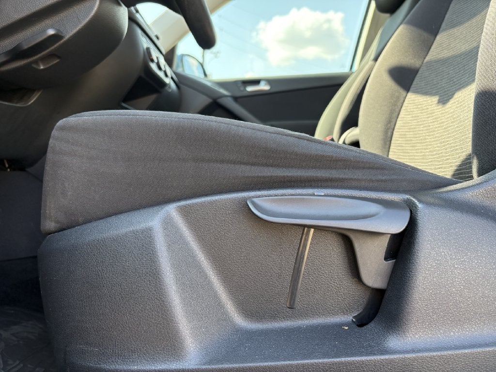 2017 Volkswagen Tiguan Limited 2.0T 4Motion