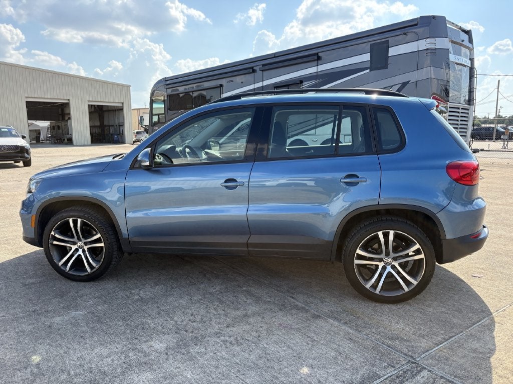 2017 Volkswagen Tiguan Limited 2.0T 4Motion