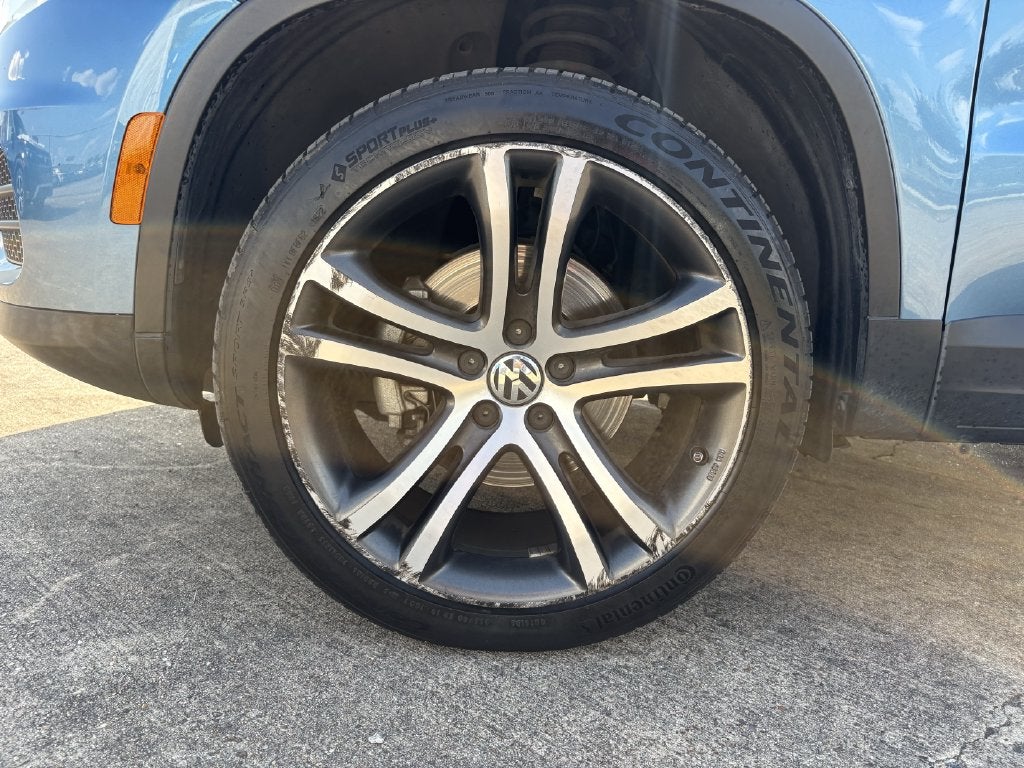 2017 Volkswagen Tiguan Limited 2.0T 4Motion