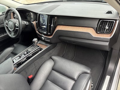 2020 Volvo XC60 T5 Inscription