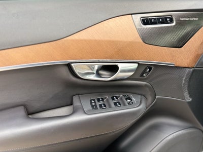2023 Volvo XC90 B5 Plus