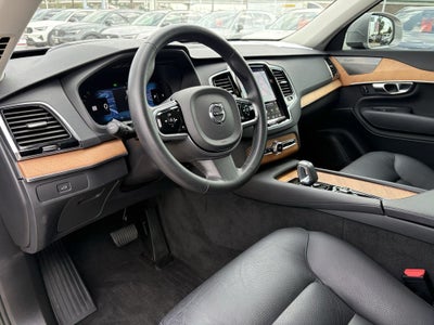 2023 Volvo XC90 B5 Plus