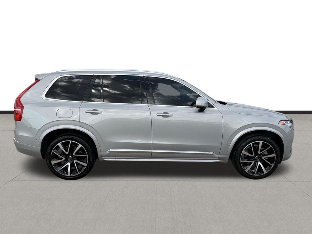 2023 Volvo XC90 B5 Plus