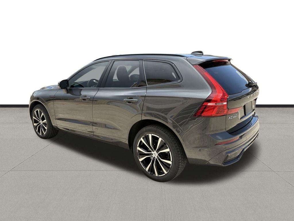 2024 Volvo XC60 B5 Plus Dark Theme