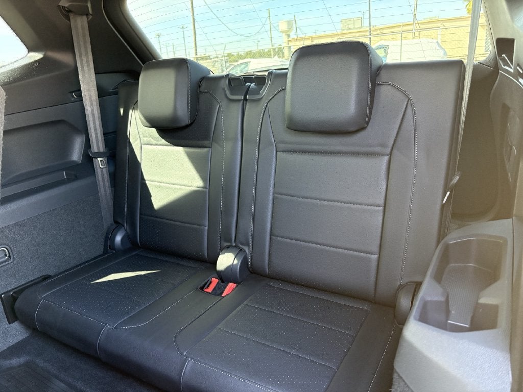 2020 Volkswagen Tiguan 2.0T SE R-Line Black