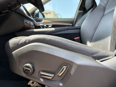 2024 Volvo XC90 B5 Plus