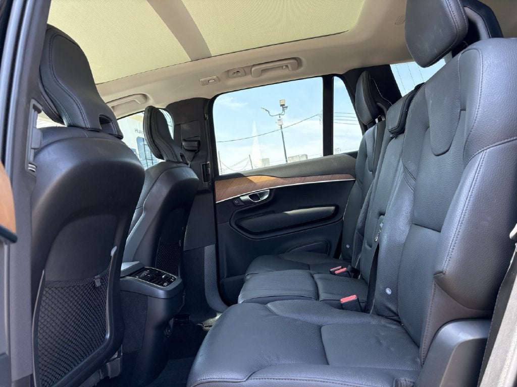 2024 Volvo XC90 B5 Plus