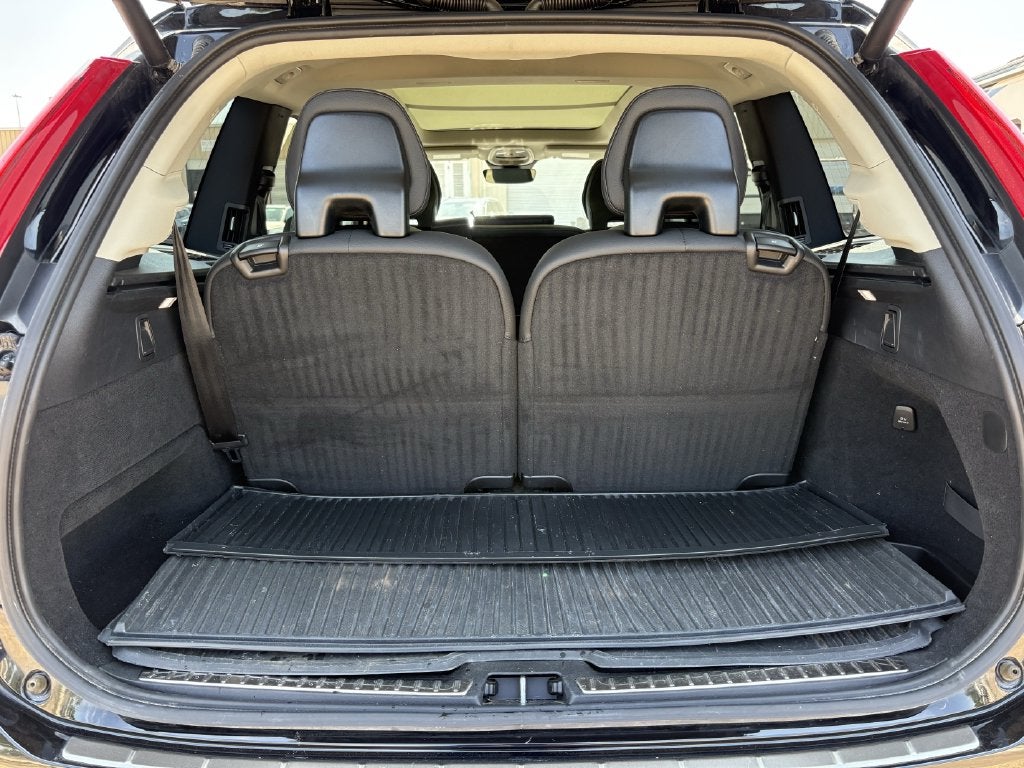 2024 Volvo XC90 B5 Plus