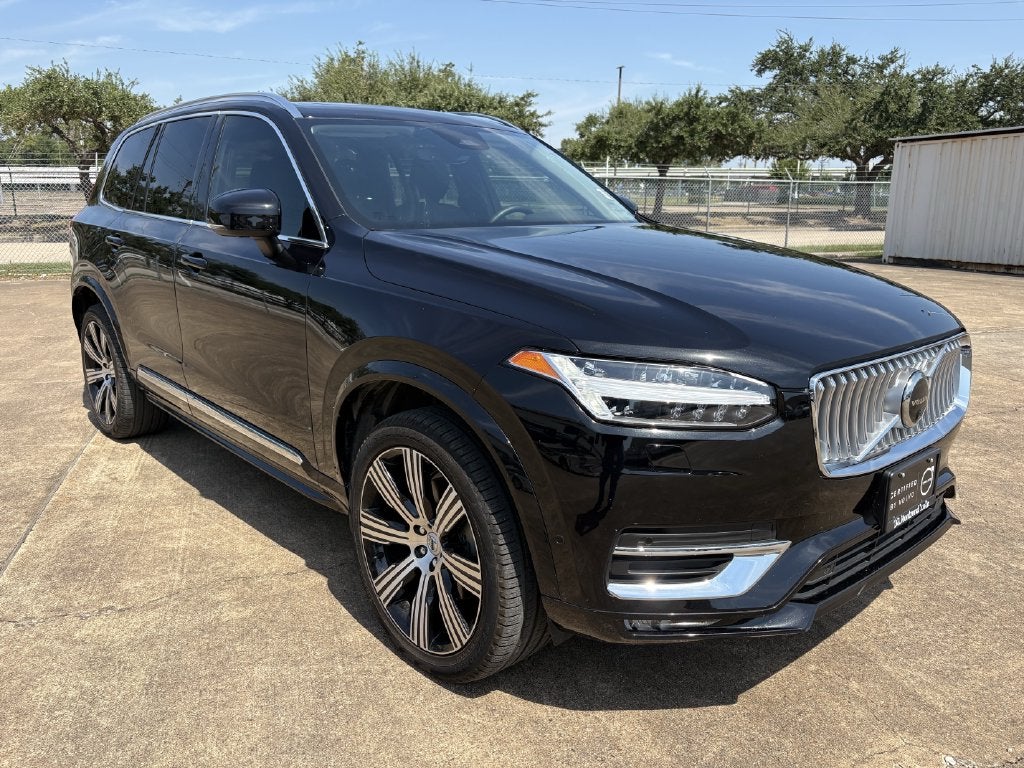 2024 Volvo XC90 B5 Plus
