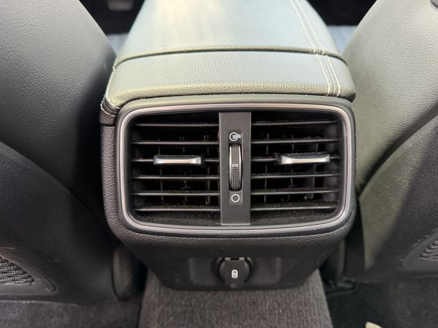 2022 Genesis G70 2.0T