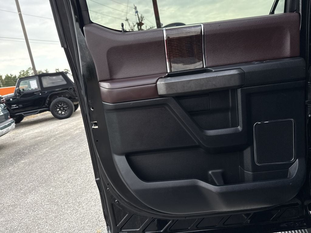 2017 Ford F-150 Platinum