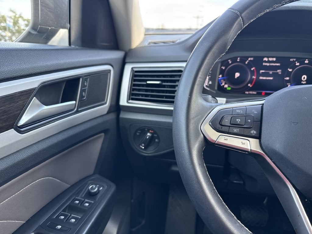 2022 Volkswagen Atlas 2.0T SE w/Technology