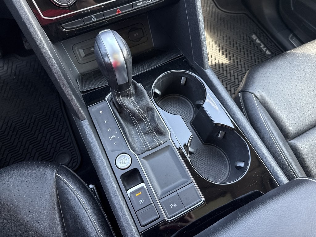 2022 Volkswagen Atlas 2.0T SE w/Technology