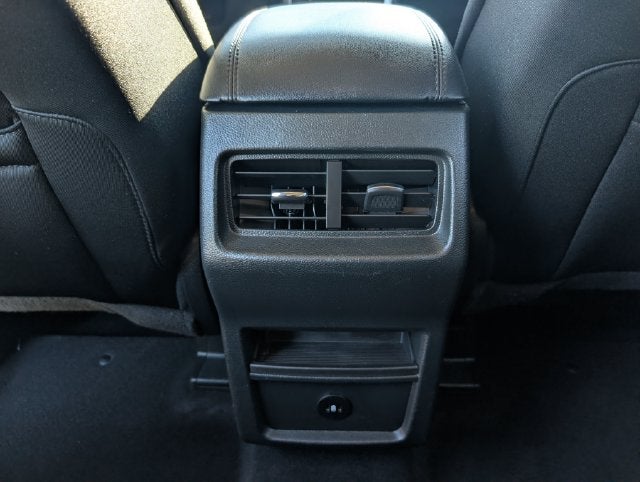 2023 Ford Edge SE