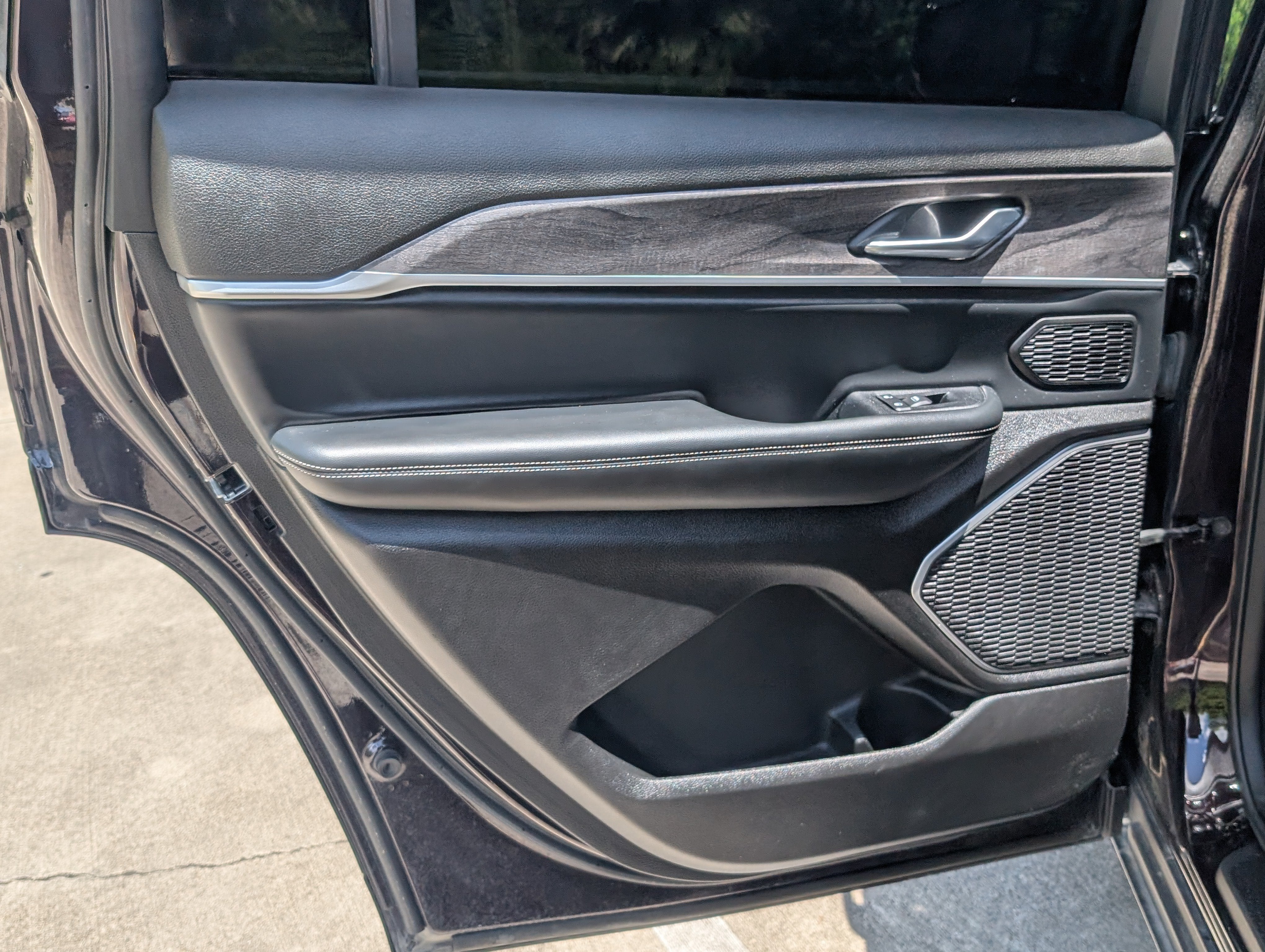 2022 Jeep Grand Cherokee L Limited 4x2