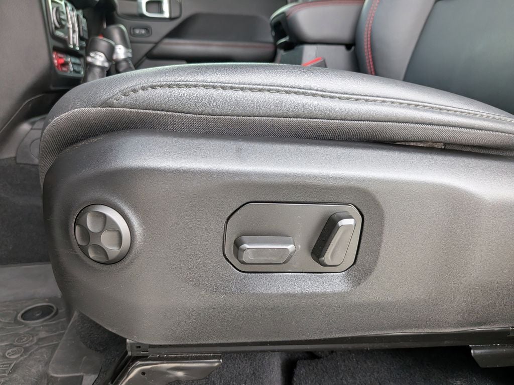 2025 Jeep Wrangler Rubicon X