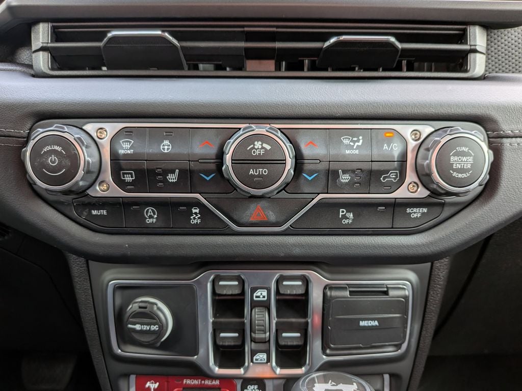 2025 Jeep Wrangler Rubicon X