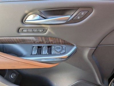 2022 Cadillac XT4 Premium Luxury