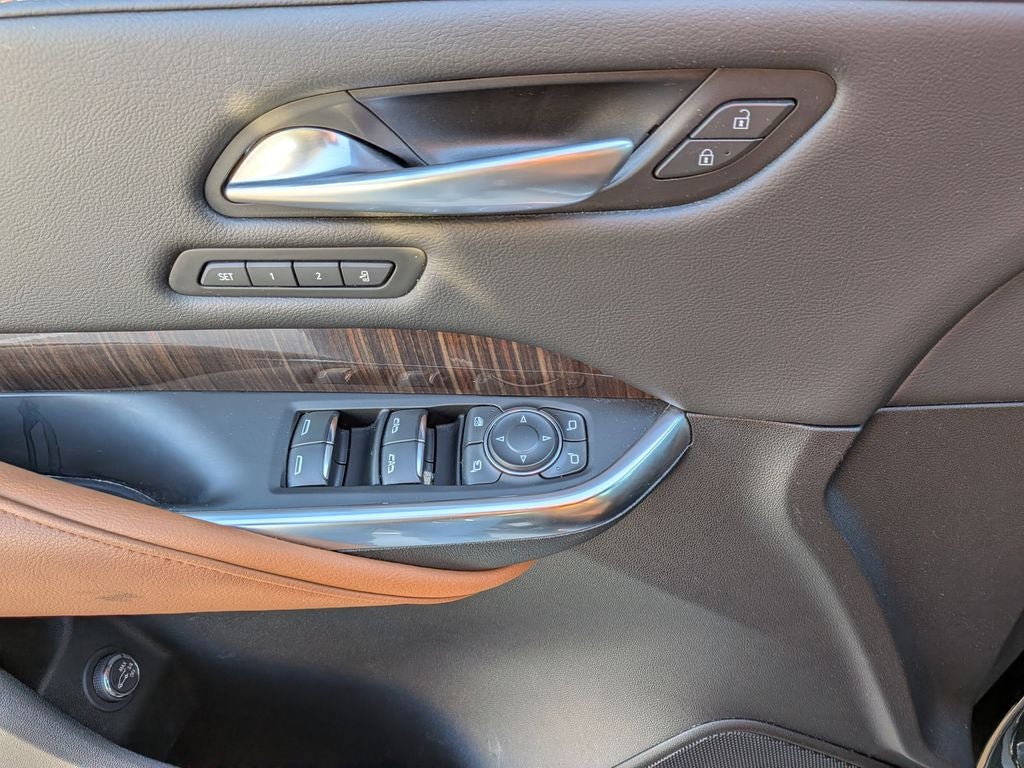 2022 Cadillac XT4 Premium Luxury