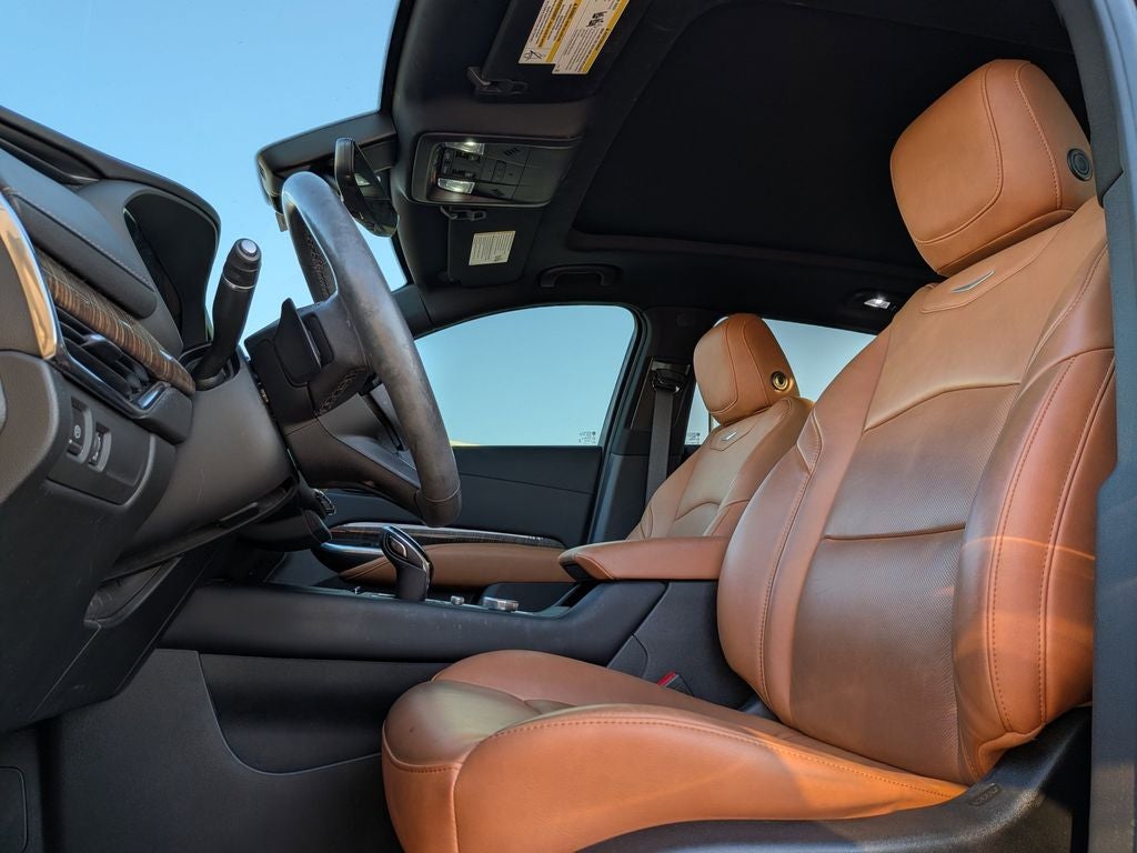 2022 Cadillac XT4 Premium Luxury