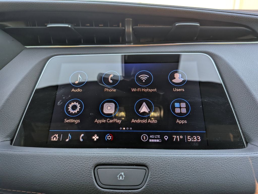 2022 Cadillac XT4 Premium Luxury