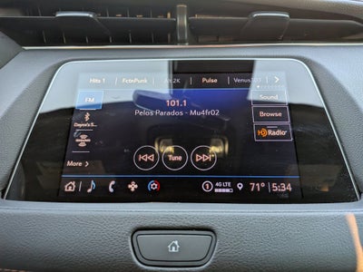 2022 Cadillac XT4 Premium Luxury