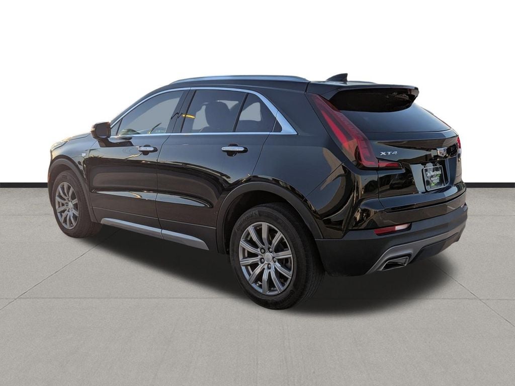 2022 Cadillac XT4 Premium Luxury