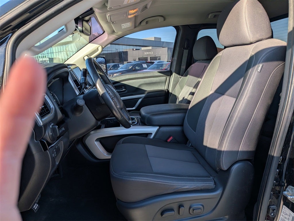 2021 Nissan Titan SV