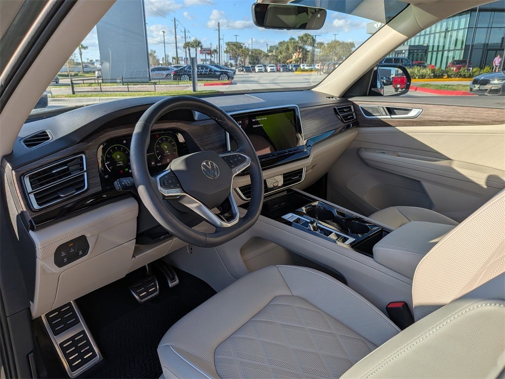 2025 Volkswagen Atlas 2.0T SEL Premium R-Line