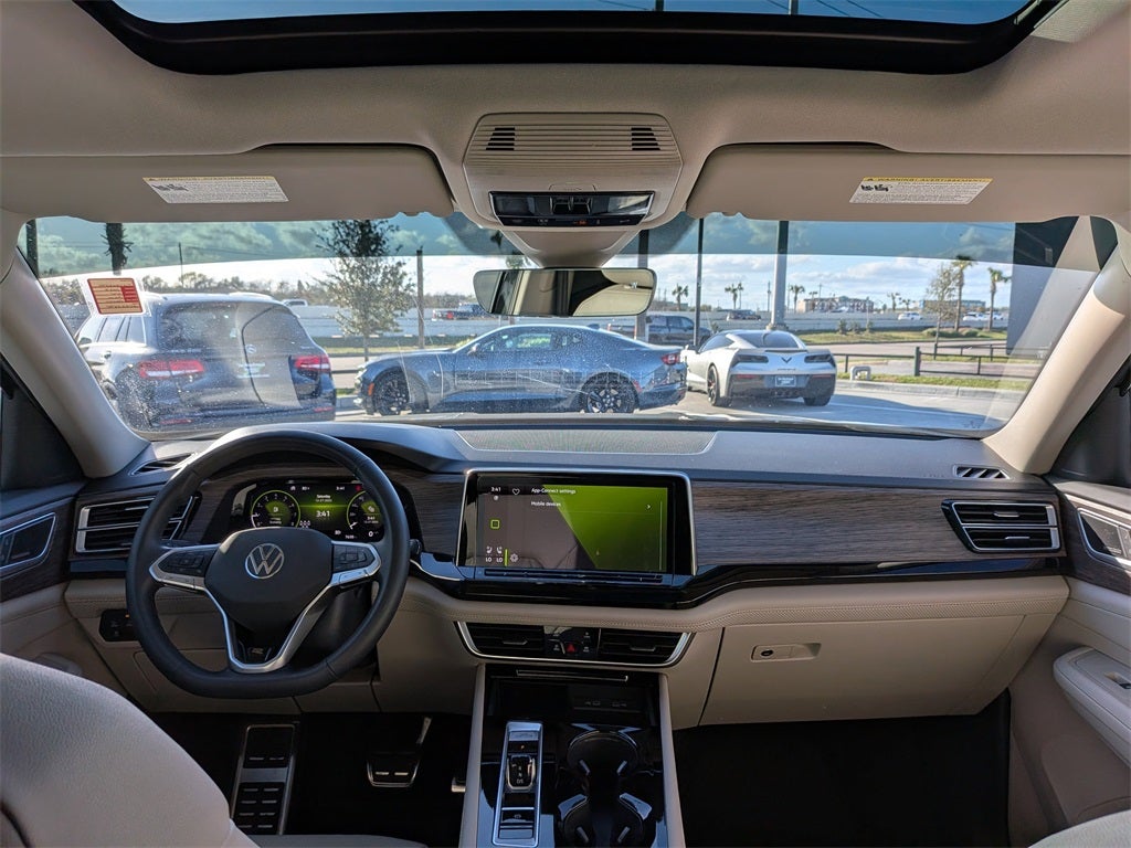 2025 Volkswagen Atlas 2.0T SEL Premium R-Line
