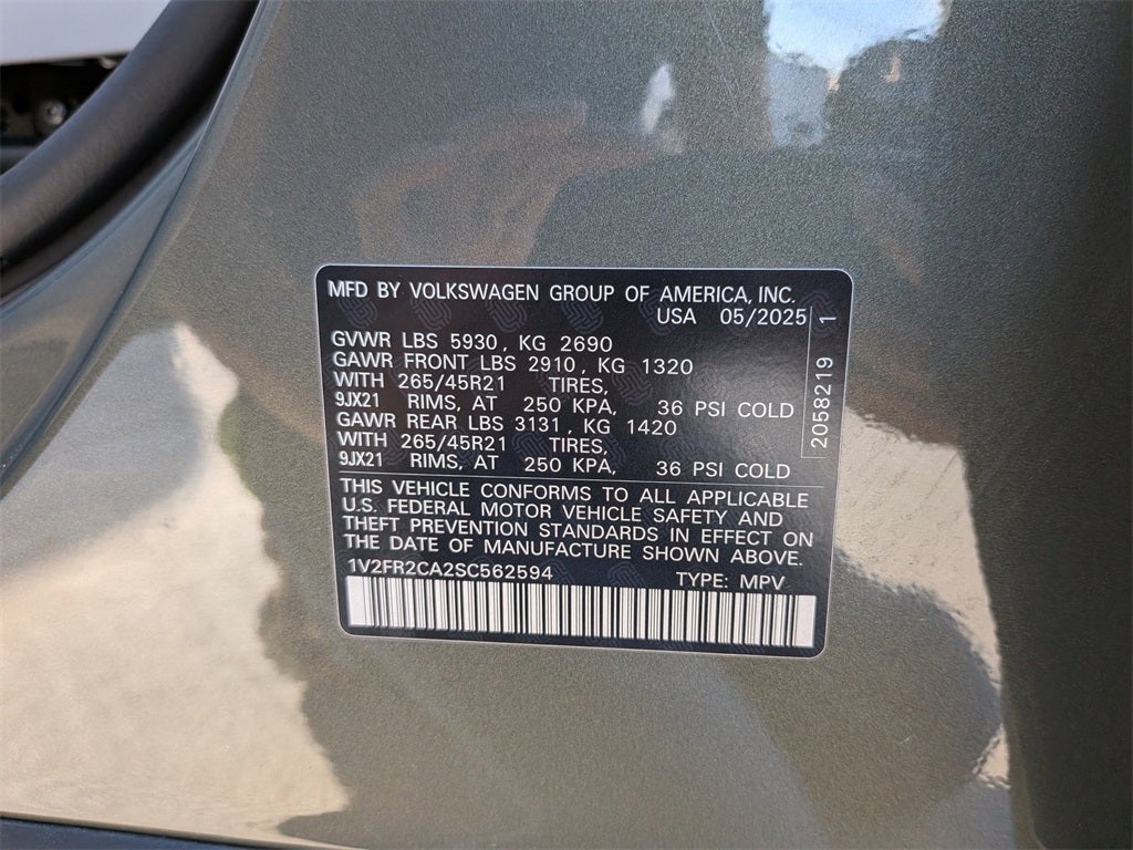 2025 Volkswagen Atlas 2.0T SEL Premium R-Line