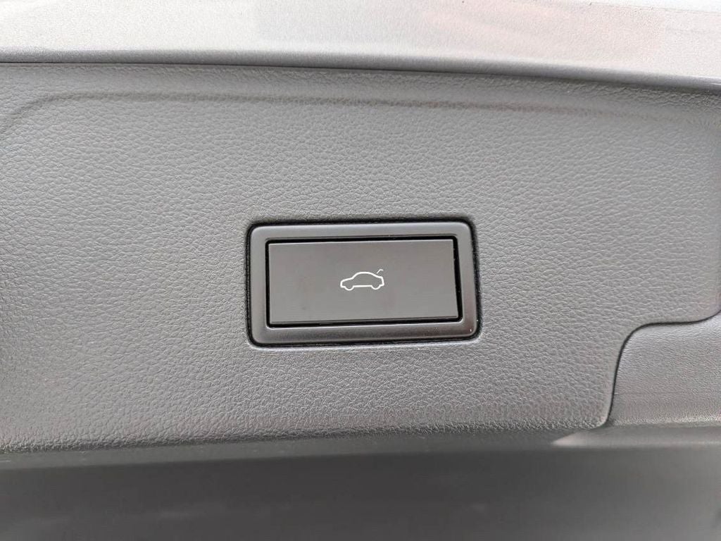 2020 Volkswagen Atlas Cross Sport 3.6L V6 SE w/Technology