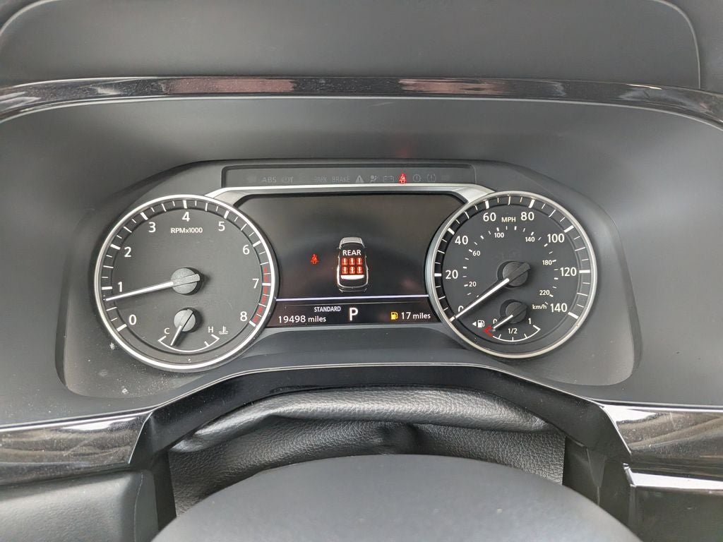 2024 Nissan Pathfinder SV