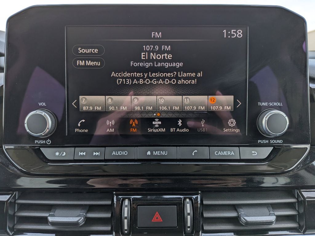 2024 Nissan Pathfinder SV